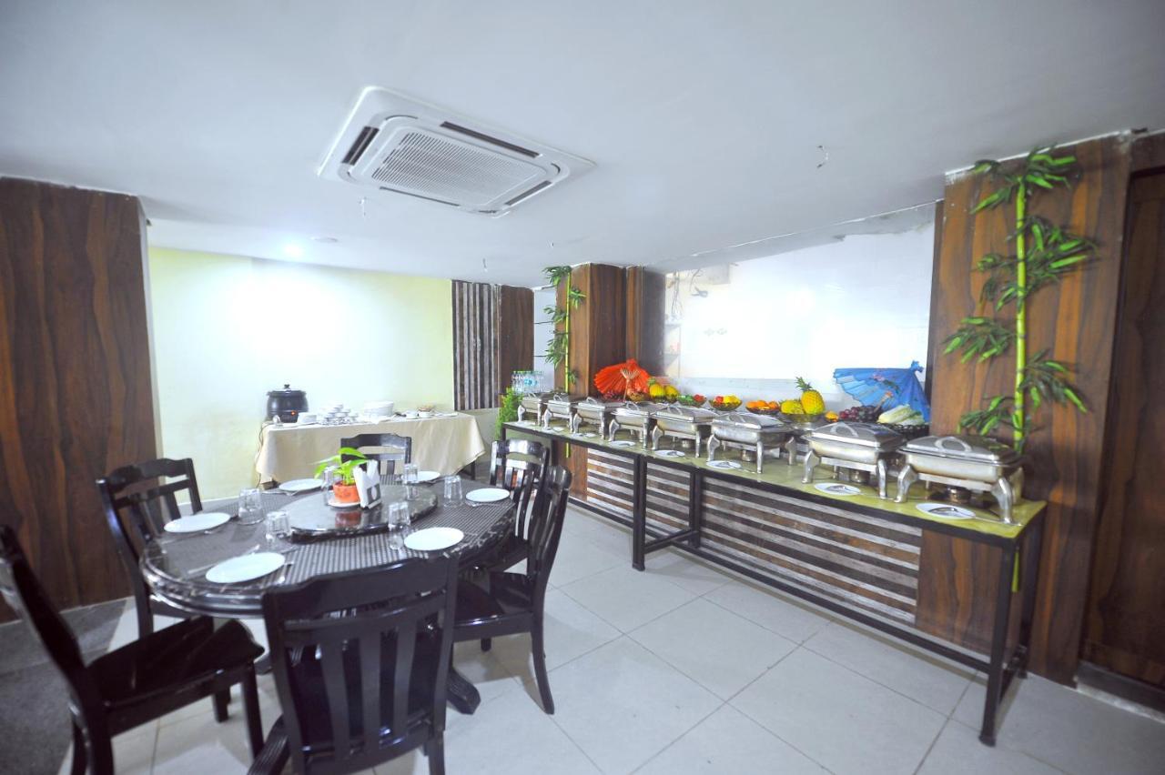 ปิปุล โฮเทล แอนด์ รีสอร์ต Hotel ปูรี ภายนอก รูปภาพ